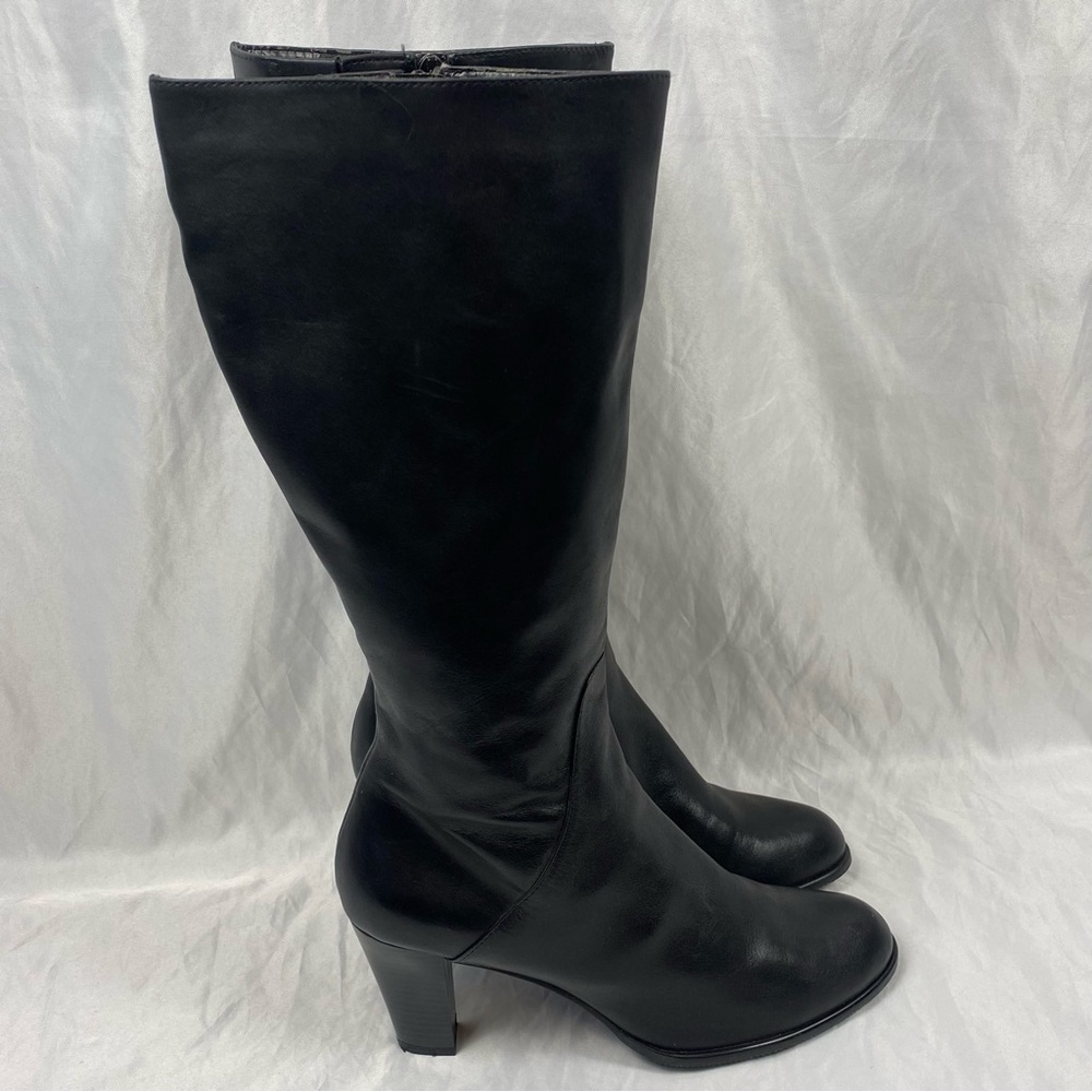Bloomingdale’s Inverness Black Leather Knee-High Boots Size 10M